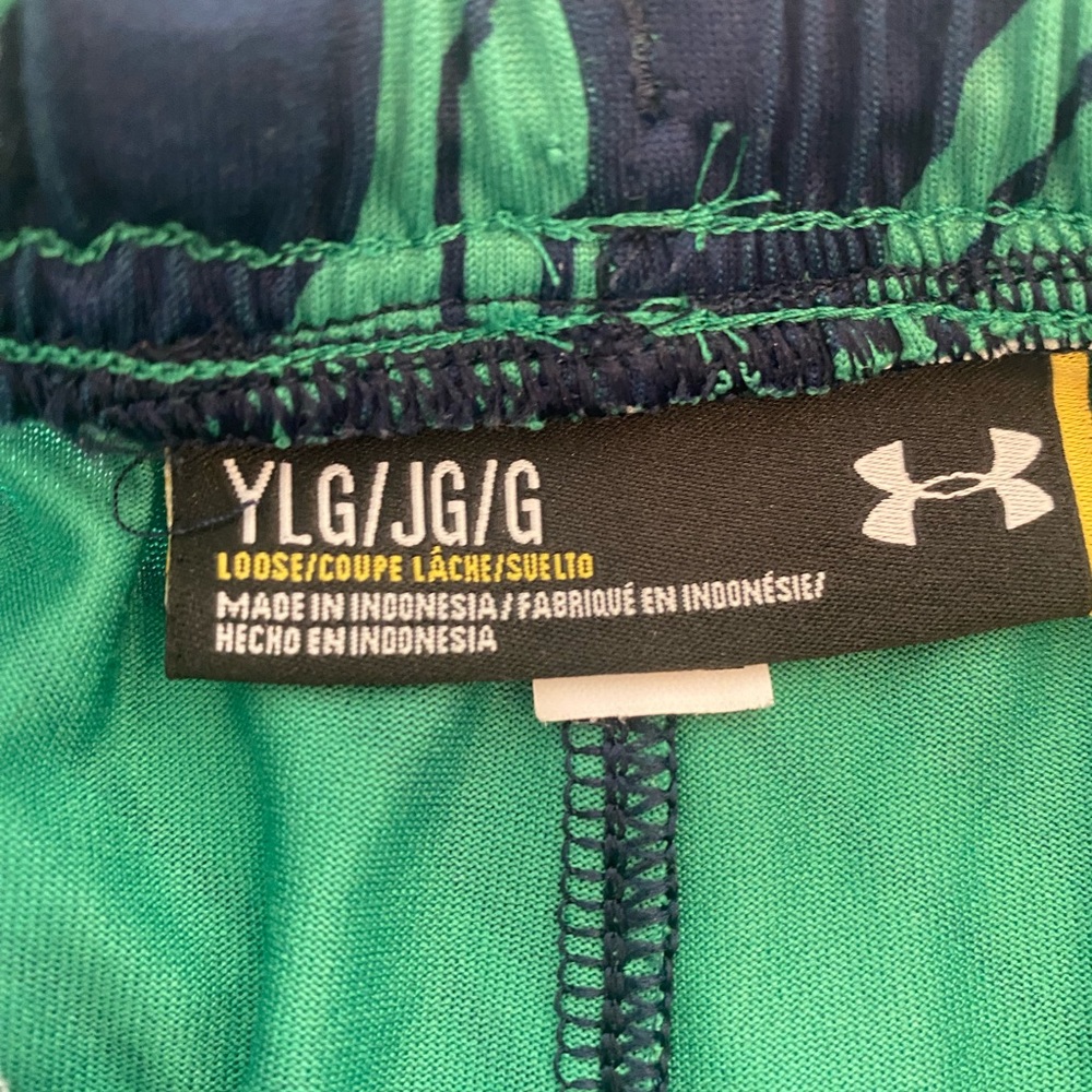 NOTRE DAME BASKETBALL SHORTS - youth - Picture 4 of 4